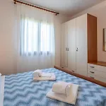 Tatil Evi 3 Bedroom Awesome In Albarella Ro Albarella Island