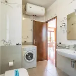 Tatil Evi 3 Bedroom Awesome In Albarella Ro