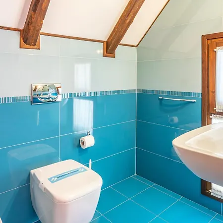 Feriehus 3 Bedroom Awesome In Albarella Ro Albarella Island