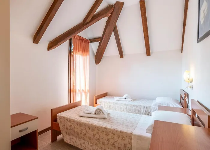 3 Bedroom Awesome In Albarella Ro Vakantiehuis