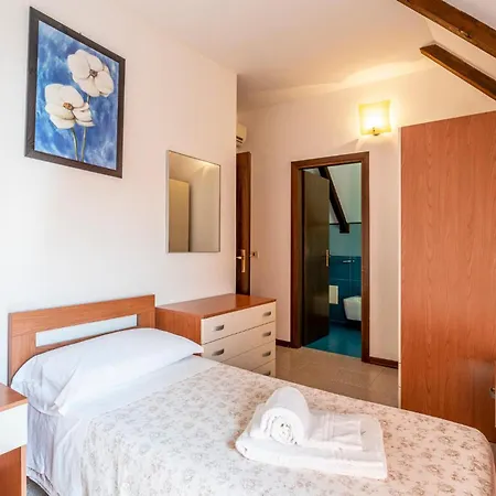 Gorgeous In Albarella Ro With Kitchen * Albarella Island